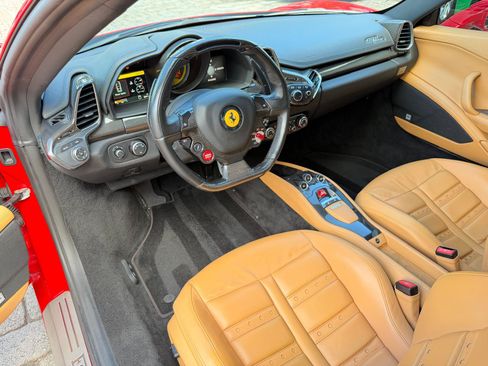 Used 2011 Ferrari 458 Italia Coupe RWD image 39