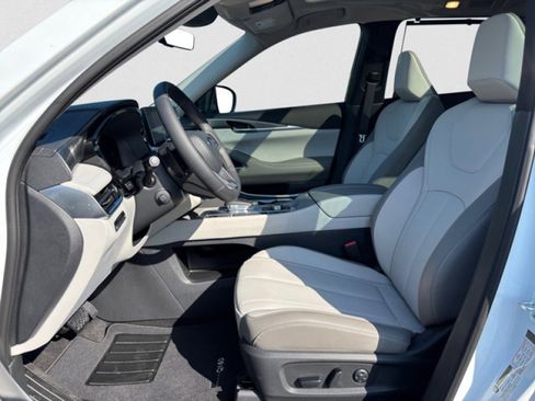 New 2026 INFINITI QX60 Luxe w/ Cargo Package image 10