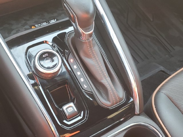 Certified 2023 GMC Canyon AT4 w/ AT4 Premium Package AWD/4WD image 27