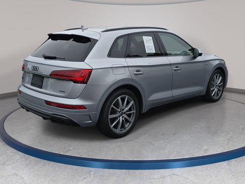 Used 2023 Audi Q5 e Premium Plus w/ Premium Plus Package AWD/4WD image 5
