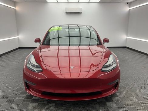 Used 2018 Tesla Model 3 image 2