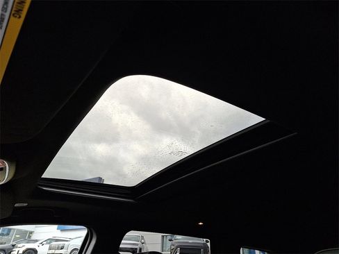 Used 2021 Jeep Grand Cherokee Limited w/ Premium Lighting Group image 15