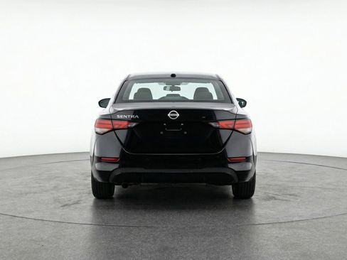 Used 2025 Nissan Sentra S FWD image 7