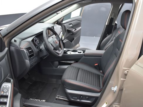 Certified 2025 Nissan Rogue Rock Creek image 13