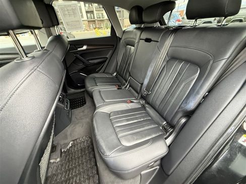 Used 2023 Audi Q5 2.0T Premium w/ Convenience Package image 23