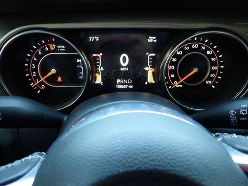 Used 2019 Jeep Wrangler Unlimited Sahara AWD/4WD image 21