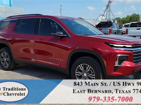 New 2026 Chevrolet Traverse LT w/ Driver Confidence Package image 2