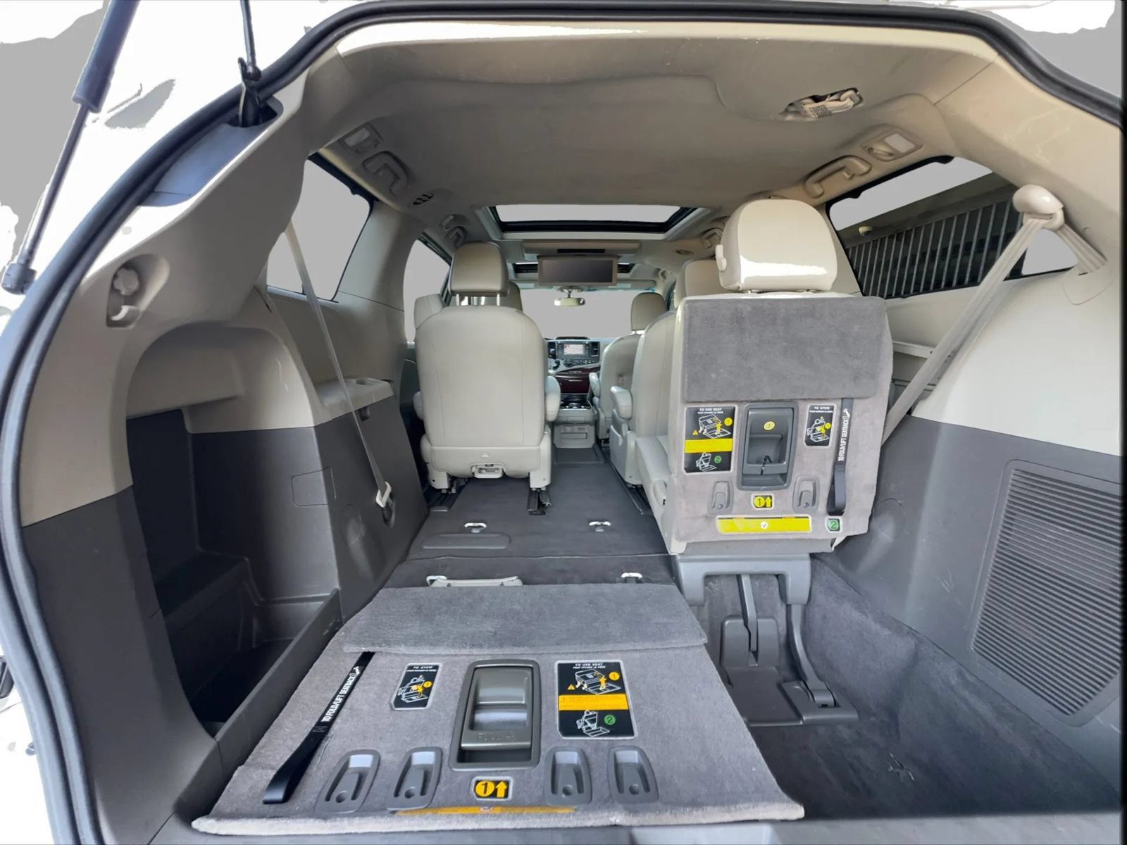Used 2011 Toyota Sienna Limited w/ Premium Pkg AWD/4WD image 47