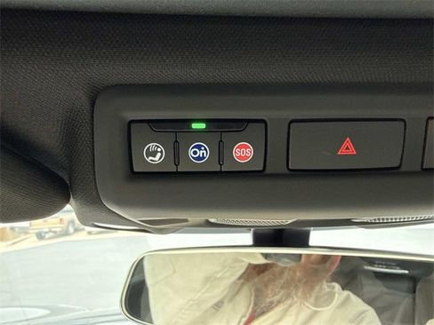 Used 2020 Chevrolet Corvette Stingray Coupe w/ Z51 Performance Package image 17