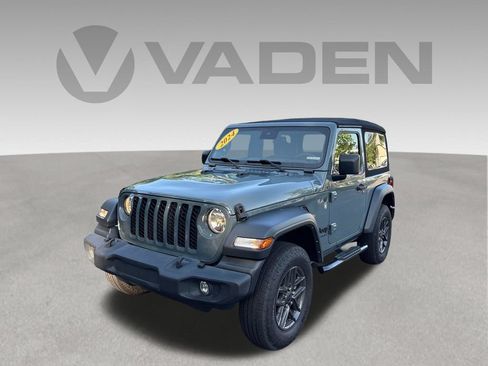 Used 2024 Jeep Wrangler Sport AWD/4WD image 1