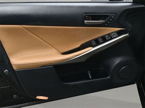 Used 2019 Lexus IS 300 AWD w/ Navigation Package image 9