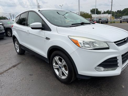 Used 2016 Ford Escape SE AWD/4WD image 12