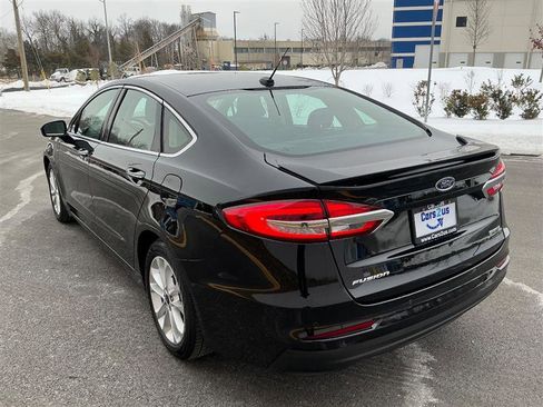 Used 2019 Ford Fusion Energi Titanium image 4