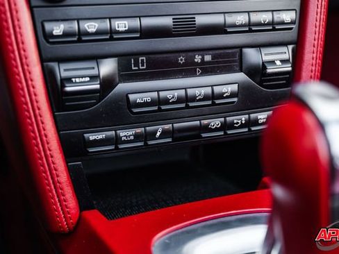 Used 2011 Porsche 911 Carrera S image 18