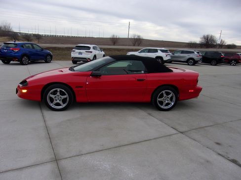 Used 1994 Chevrolet Camaro Z28 image 9