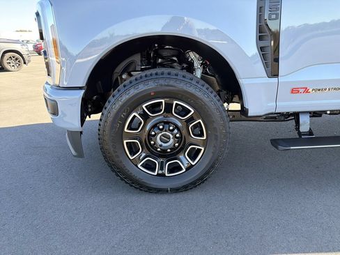 New 2026 Ford F250 Platinum AWD/4WD image 33