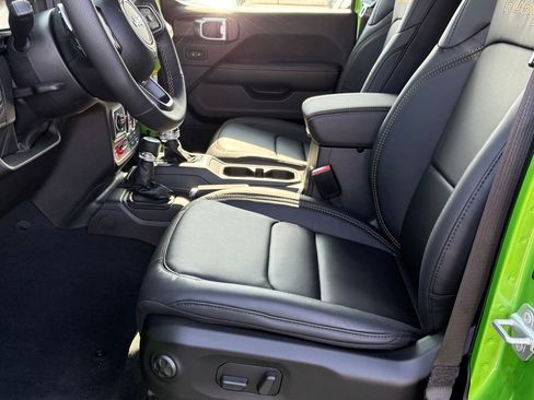 New 2025 Jeep Wrangler Unlimited Rubicon 392 image 13