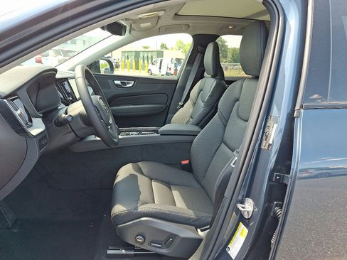 New 2025 Volvo XC60 T8 Plus w/ Protection Package Premier image 9