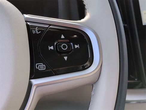 New 2026 Volvo XC60 B5 Ultra w/ Protection Package Premier image 24