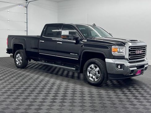 Used 2019 GMC Sierra 3500 SLT w/ Suspension Package, Off-Road AWD/4WD image 7