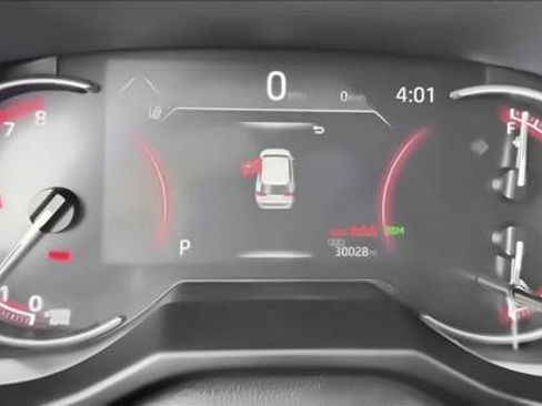 Used 2025 Toyota RAV4 XLE image 11