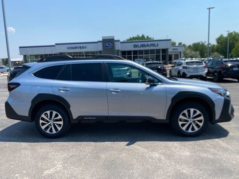 Used 2025 Subaru Outback Premium w/ Popular Package #1A AWD/4WD image 1