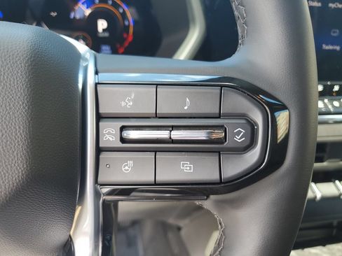 Used 2026 Chevrolet Colorado Trail Boss AWD/4WD image 29