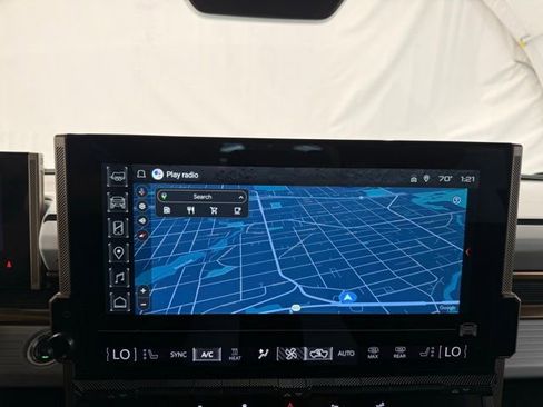 Used 2024 GMC Hummer EV 2X w/ LPO, Illumination Package AWD/4WD image 37