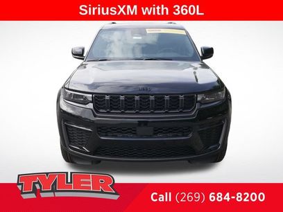 New 2026 Jeep Grand Cherokee Altitude