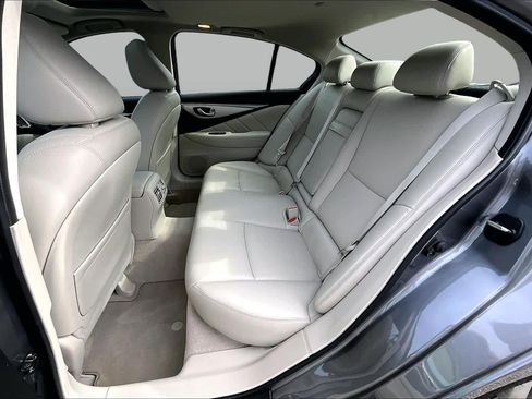 Used 2020 INFINITI Q50 Luxe w/ Essential Package (3.0T Luxe) RWD image 20