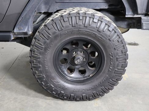 Used 2016 Jeep Wrangler Sport AWD/4WD image 33