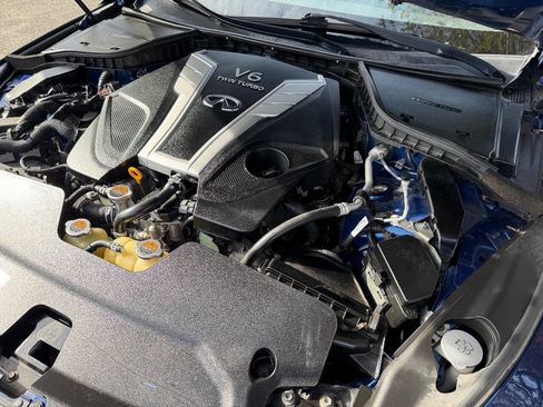 Used 2017 INFINITI Q50 Red Sport 400 image 16