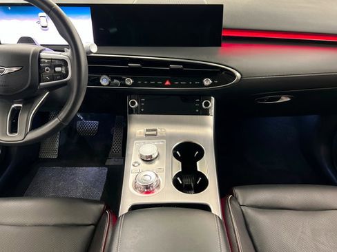 Used 2026 Genesis GV70 2.5T Advanced image 13