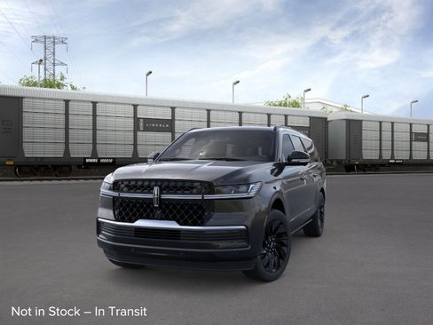New 2026 Lincoln Navigator L Reserve AWD/4WD image 15