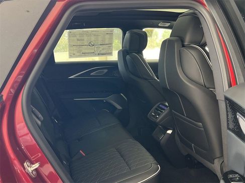 New 2026 Cadillac Lyriq V image 32