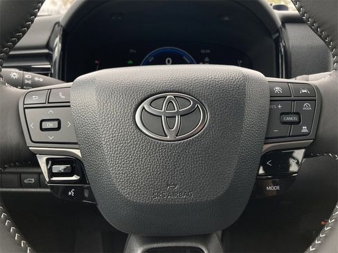 New 2026 Toyota Camry SE image 16