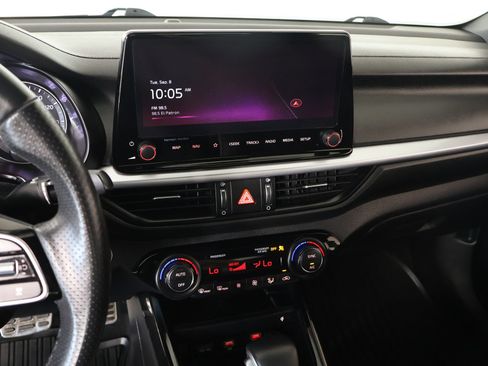 Used 2024 Kia Forte GT-Line w/ GT-Line Premium Package FWD image 5