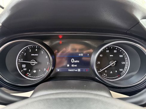 Used 2021 Buick Encore GX Select AWD/4WD image 19