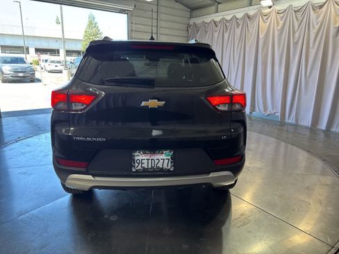 Used 2023 Chevrolet TrailBlazer LT FWD image 5