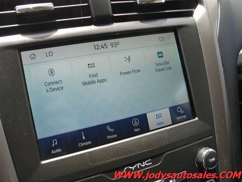 Used 2020 Ford Fusion SE FWD image 20