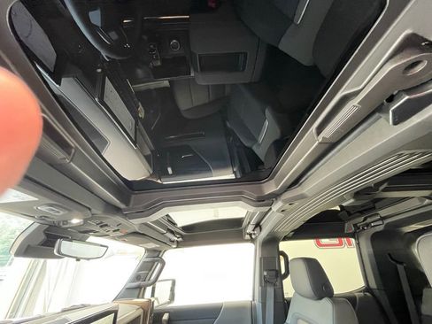 New 2025 GMC Hummer EV 3X AWD/4WD image 15