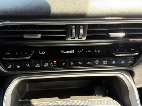 Used 2024 MAZDA CX-90 Plug-In Hybrid w/ Premium Plus AWD/4WD image 16