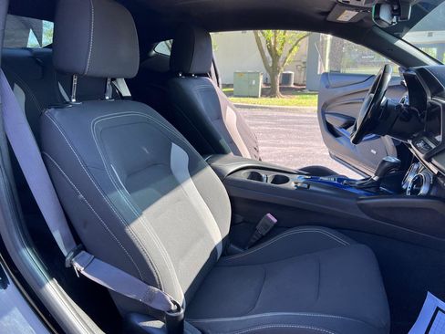 Used 2017 Chevrolet Camaro LT w/ Technology Package RWD image 30