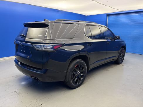 Used 2020 Chevrolet Traverse Premier w/ Redline Edition FWD image 7