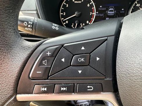 Certified 2025 Nissan Altima 2.5 SV FWD image 19