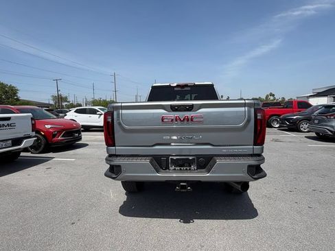 New 2026 GMC Sierra 2500 Denali w/ Denali Reserve Package AWD/4WD image 6