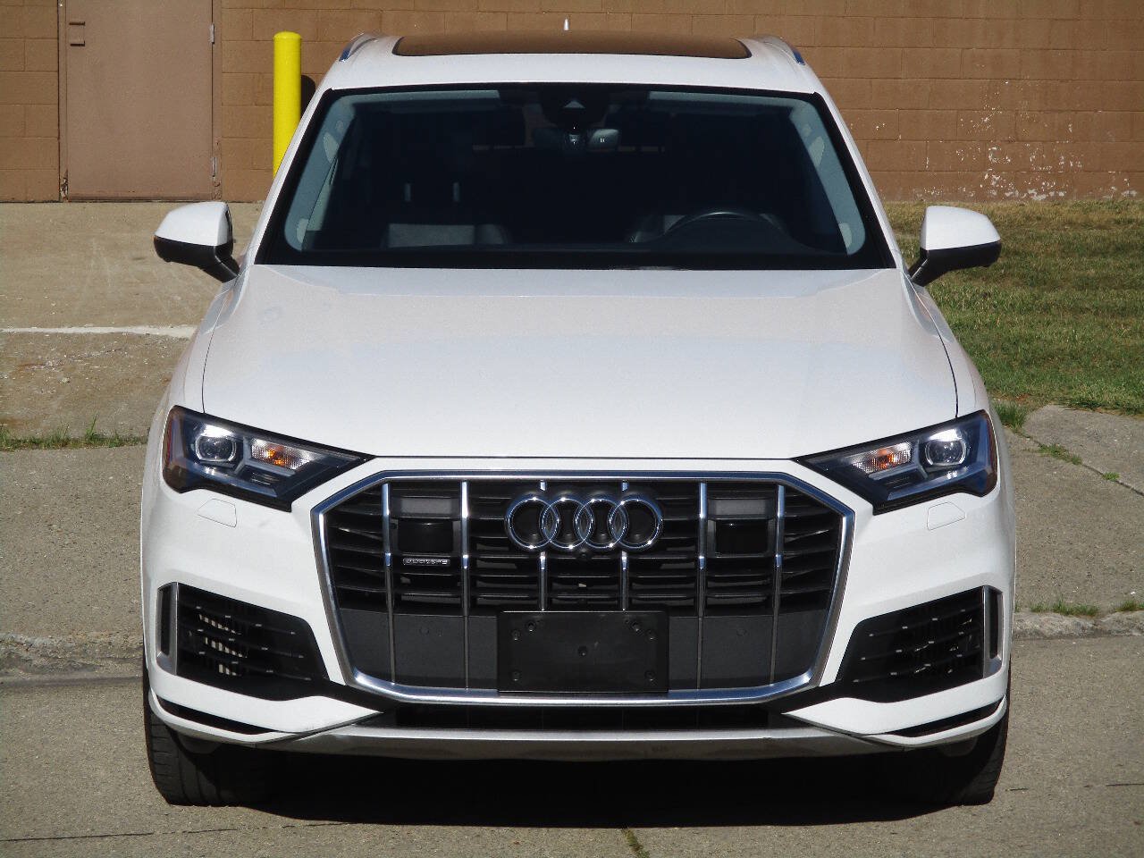 Used 2023 Audi Q7 3.0T Premium Plus AWD/4WD image 12