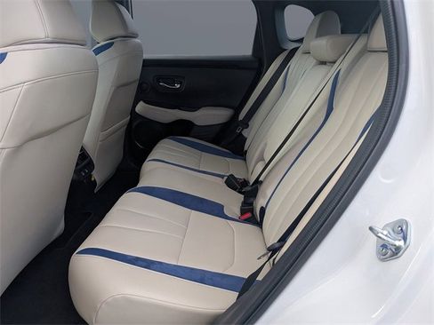 Certified 2025 Acura ADX A-Spec image 17