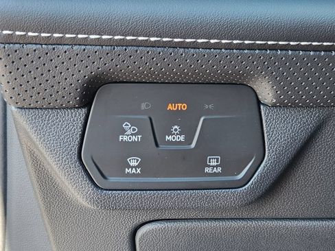 Used 2024 Volkswagen Atlas SEL Premium R-Line AWD/4WD image 13