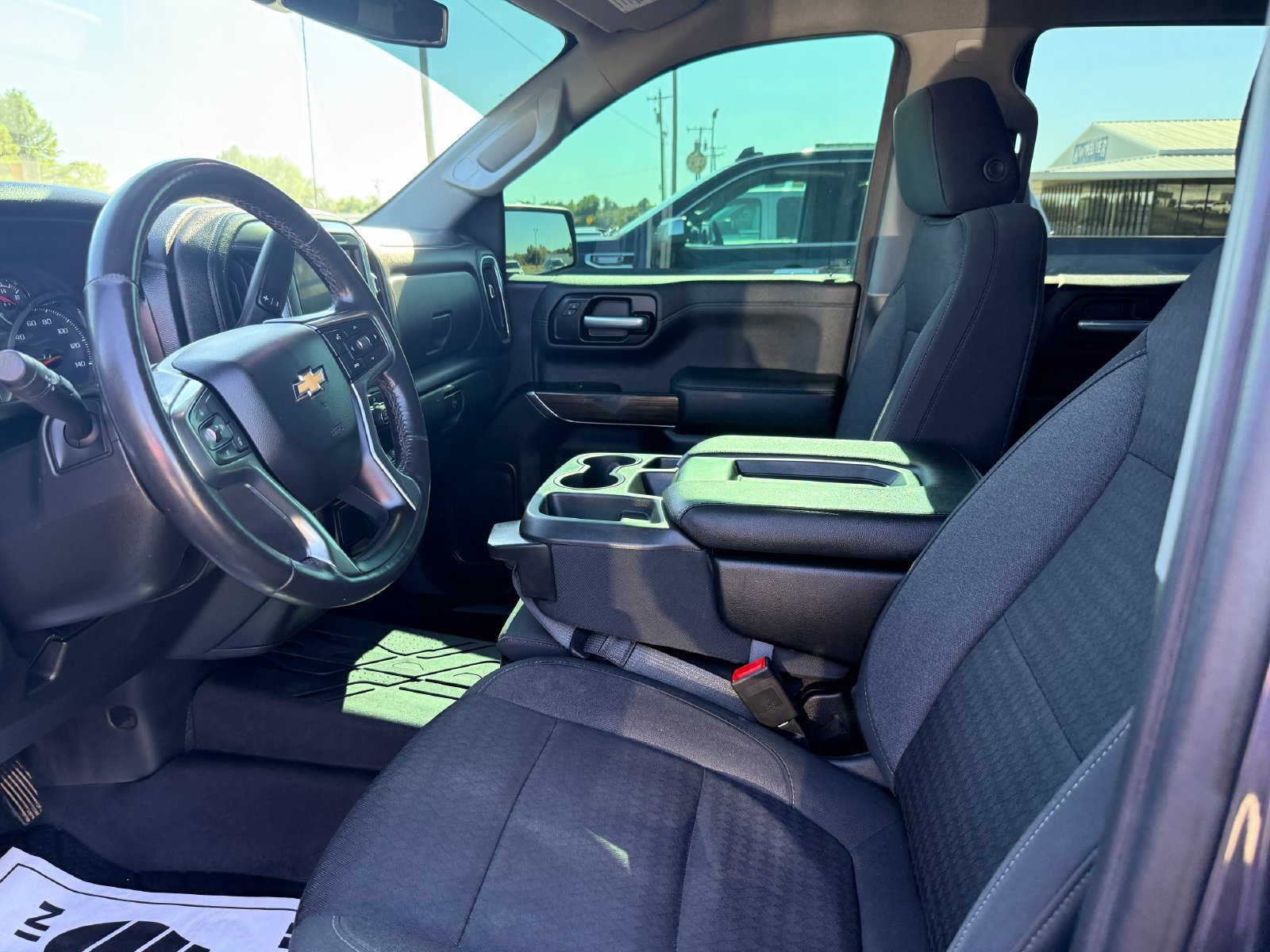 Used 2021 Chevrolet Silverado 1500 LT RWD image 11